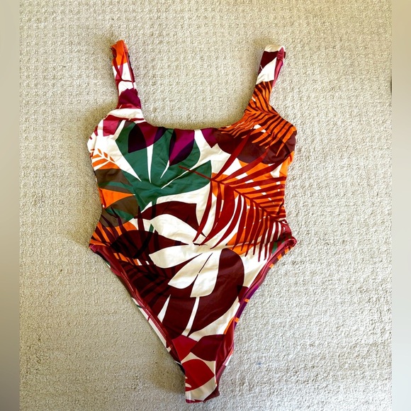 NWOT Vitamin A One Piece Palms Print Swimsuit Size XXL - Picture 1 of 5